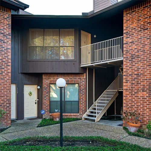 apt-116-3100 Walnut Bend Ln, Houston, TX, 77042-4770 | Card Image