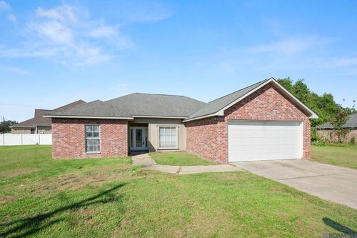 2227 Benedetto Ln, Port Allen, LA, 70767-3960 | Card Image