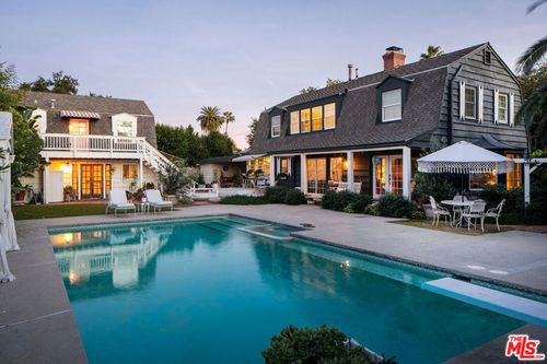 14321 Valerio St, Van Nuys, CA, 91405-2789 | Card Image