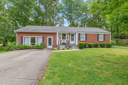 107 Shady Hill Rd, Dickson, TN, 37055-2231 | Card Image