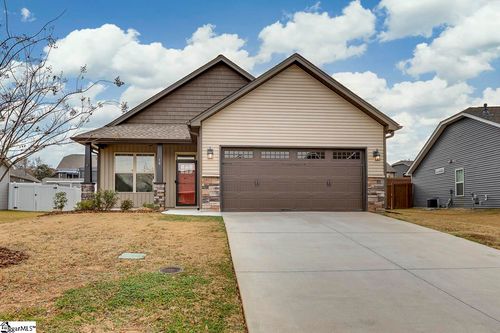 18 Forest Ridge Way, Greenville, SC, 29617-1964 | Card Image