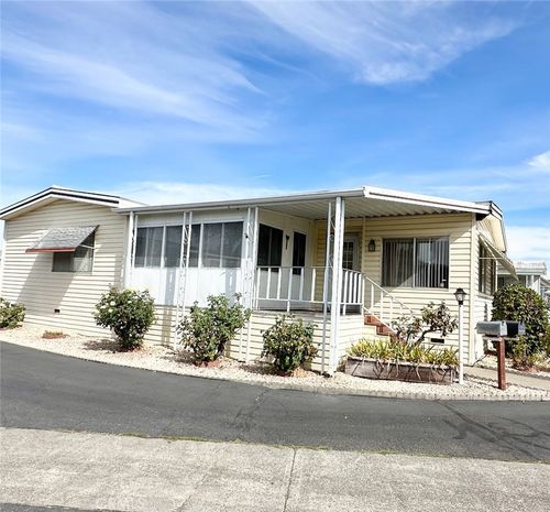 1047 Maple Dr, Windsor, CA, 95492-9331 | Card Image