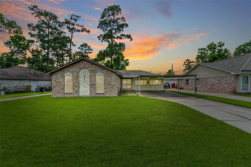 7903 Parkglen Drive, Houston, TX, 77049 | Card Image