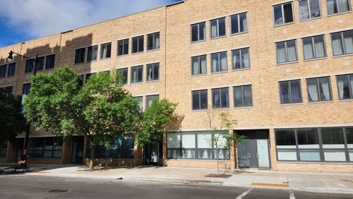 4c-4428 N Sheridan Rd, Chicago, IL, 60640-5696 | Card Image