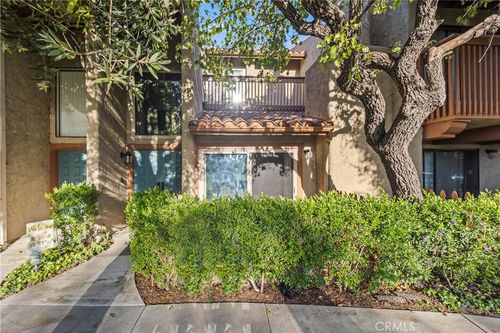 666 Rosewood Ave, CAMARILLO, CA, 93010 | Card Image