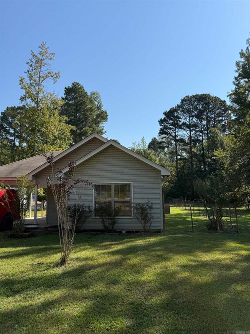 125 N Roosevelt St, Haskell, AR, 72015-8940 | Card Image
