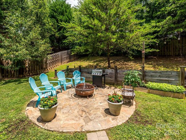 2022 Sugarbush Dr, House other with 3 bedrooms, 3 bathrooms and null parking in Charlotte NC | Image 39