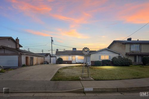 2418 Hasti Acres Drive, Bakersfield, CA, 93309 | Card Image