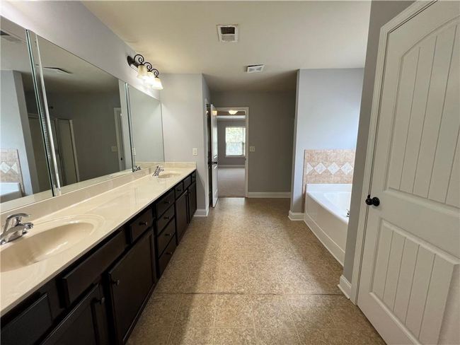 3522 Fallen Oak Dr, House other with 5 bedrooms, 3 bathrooms and null parking in Buford GA | Image 24