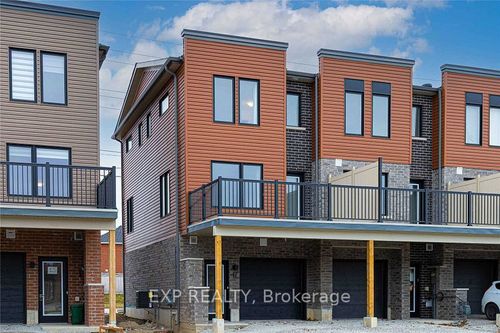 111 Fairlane Ave, Barrie, ON, L9J0M5 | Card Image