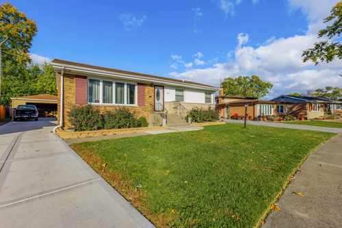 500 Grosvenor Pl, Chicago Heights, IL, 60411-1830 | Card Image