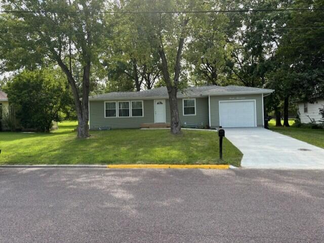 Hickman Ave, Fulton, MO 65251