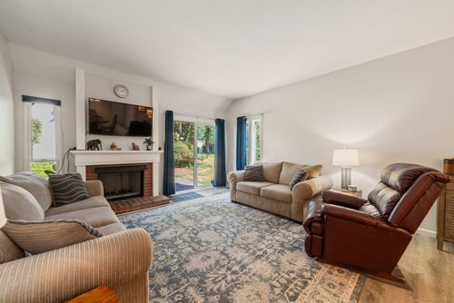 a-773 Heritage Vlg, Southbury, CT, 06488-1323 | Card Image