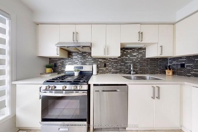 1506 Harwood Dr, House attached with 4 bedrooms, 3 bathrooms and 1 parking in Milton ON | Image 12