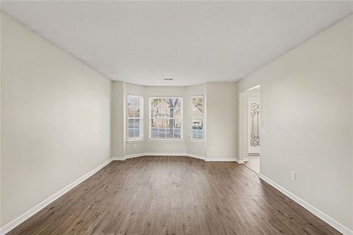 315 Daytona Dr, Mcdonough, GA, 30253-8672 | Card Image