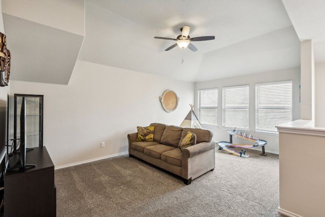 7909 Sunrise Ravine Pass, House other with 4 bedrooms, 3 bathrooms and 4 parking in Lago Vista TX | Image 17