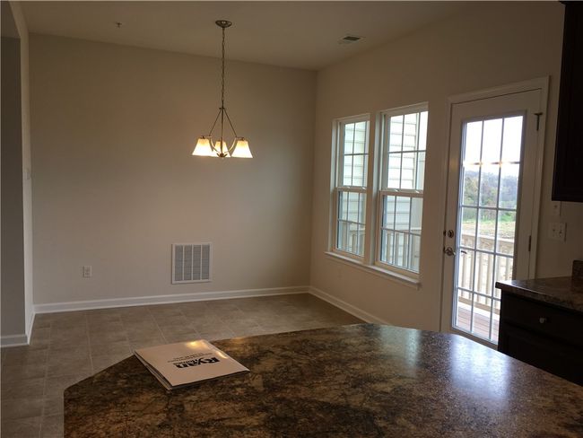 2801 Pointe View Dr, Townhouse with 3 bedrooms, 3 bathrooms and 2 parking in Mars PA | Image 4