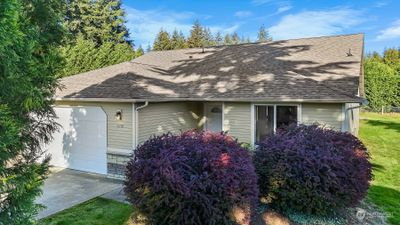 10110 131st Lane Se, House other with 3 bedrooms, 2 bathrooms and 2 parking in Rainier WA | Image 3