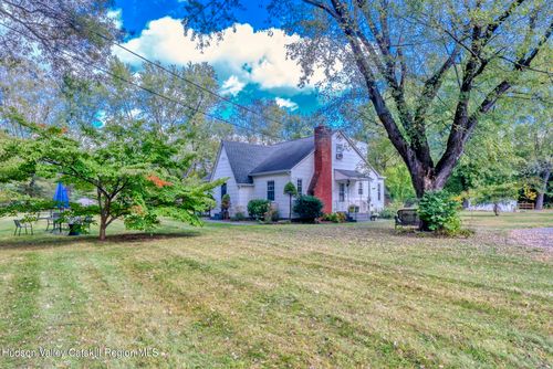 179 Grove St, Tillson, NY, 12486-1300 | Card Image