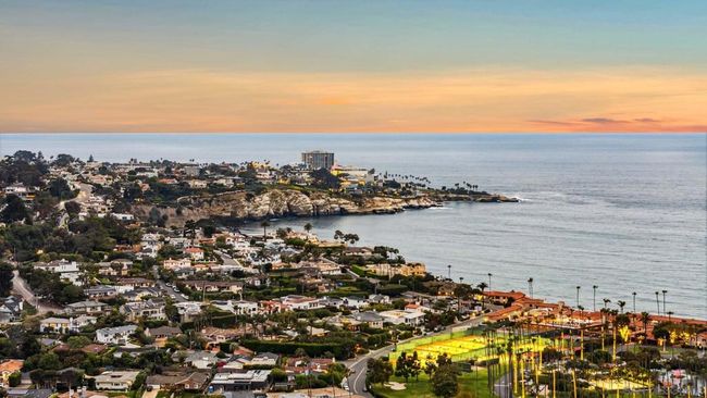 Views of La Jolla Beach and Tennis Club | Image 29
