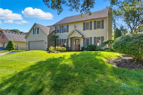 8435 Willow Glen Ct, Holland, OH, 43528-8306 | Card Image