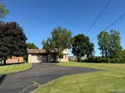 24001 Inkster Rd, New Boston, MI, 48164-9762 | Card Image