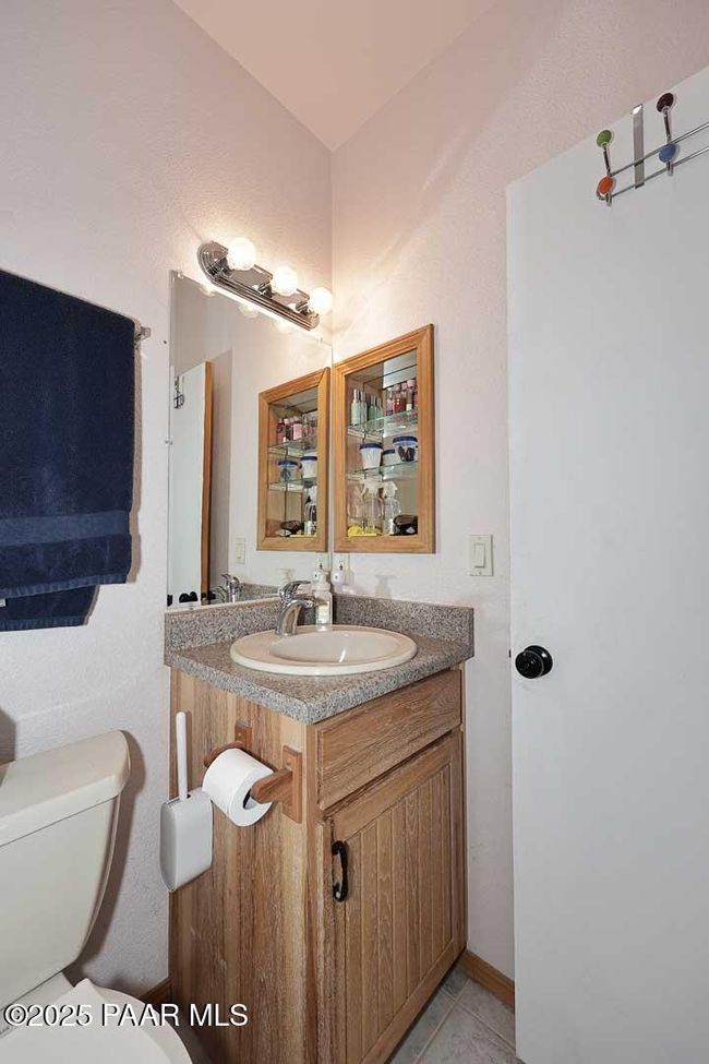 Hall Bath | Image 19