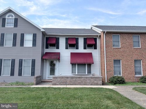 3585 Carnoustie Dr, CHAMBERSBURG, PA, 17202-8122 | Card Image