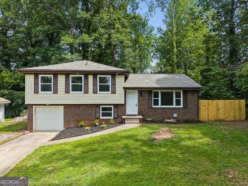 498 Queen Aliese Ln, Jonesboro, GA, 30236-1757 | Card Image