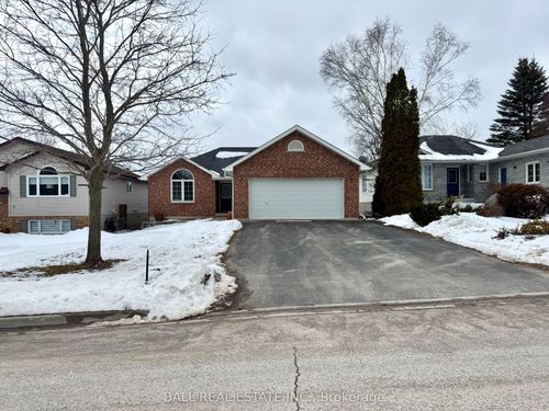 9 Francis St, Lakefield, ON, K0L2H0 | Card Image