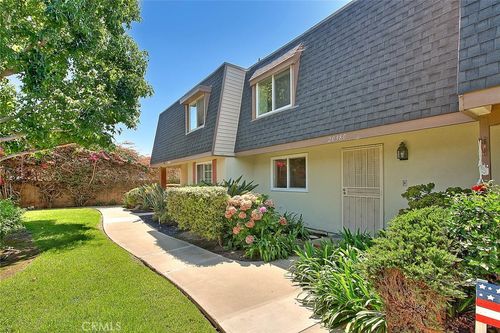 20380 Flora Ln, Huntington Beach, CA, 92646-5214 | Card Image
