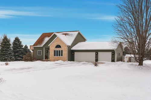 21650 Coyote Ln, Trempealeau, WI, 54661-9284 | Card Image