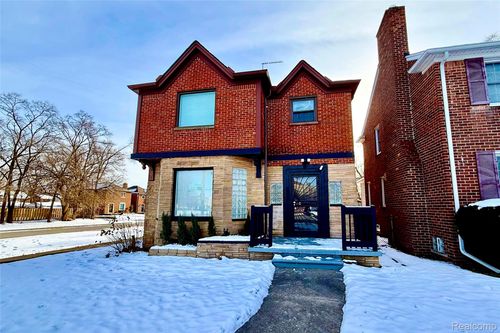 8401 W 7 Mile Rd, Detroit, MI, 48221-2069 | Card Image