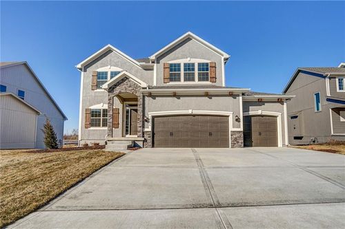 504 Woodview Drive, Raymore, MO, 64083 | Card Image