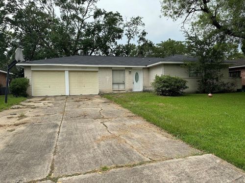 16607 David Glen Dr, Friendswood, TX, 77546-4101 | Card Image