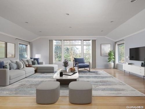 60 Fir Dr, Roslyn, NY, 11576-2406 | Card Image