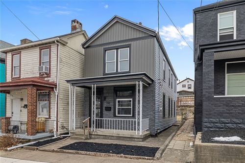 222 E 16th Ave, Homestead, PA, 15120-1804 | Card Image