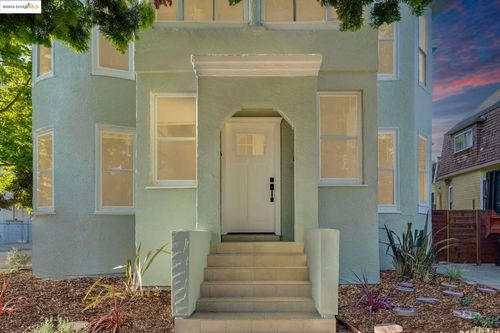1238 12th St, Oakland, CA, 94607-2202 | Card Image