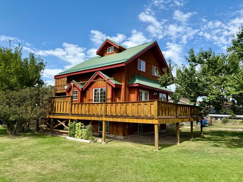 501 1st Ave, St Ignatius, MT, 59865-7752 | Card Image