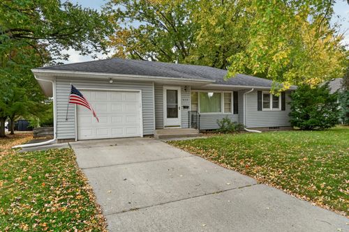 615 Hillcrest Ave, Owatonna, MN, 55060-3612 | Card Image
