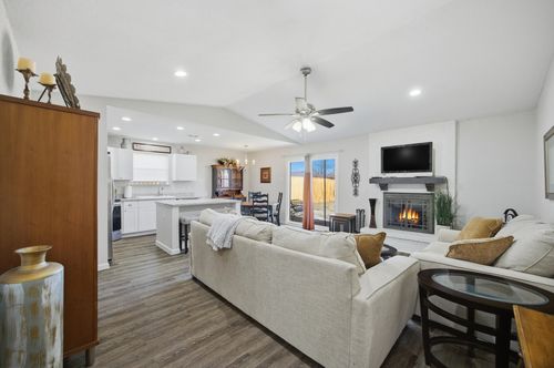 1813 Castle Dr, Garland, TX, 75040-5408 | Card Image