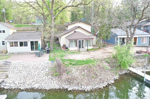 40246 Ryans Bay Rd, Zumbro Falls, MN, 55991-5003 | Card Image