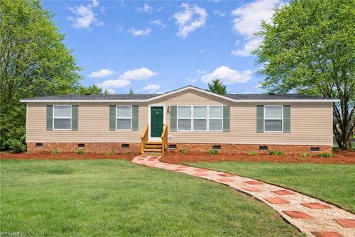 5600 Bunch Road, Oak Ridge, NC, 27310 | Card Image