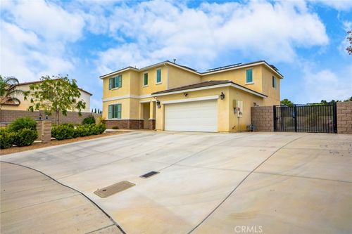 11703 Periwinkle Pl, Jurupa Valley, CA, 91752-5020 | Card Image