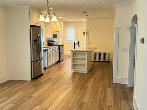 22 W 1st St, Patchogue, NY, 11772 | Card Image