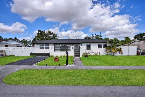 11751 Sw 168th Ter, Miami, FL, 33177-2170 | Card Image