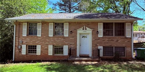 1464 Colony East Cir, Stone Mountain, GA, 30083-5407 | Card Image