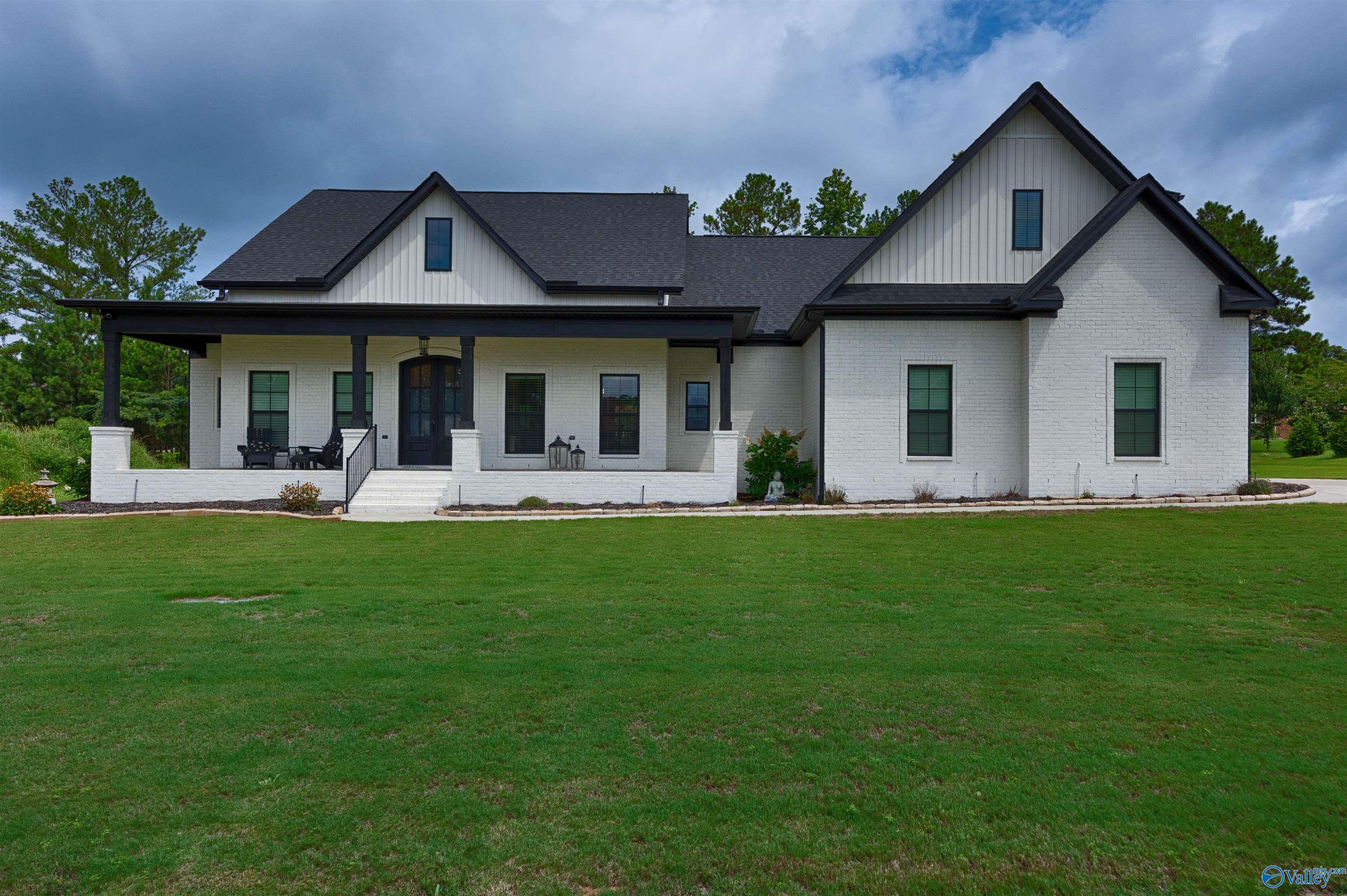 Executive Dr, Tanner, AL 35671