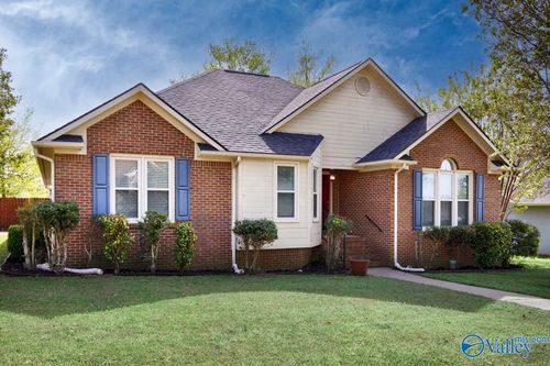 180 Jarrett Ln, Madison, AL, 35758-6819 | Card Image
