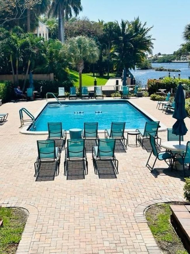 APT-212 - 1150 Hillsboro Mile, Condo with 2 bedrooms, 2 bathrooms and null parking in Hillsboro Beach FL | Image 39